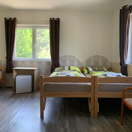 Vendégház Penzion U Jezera